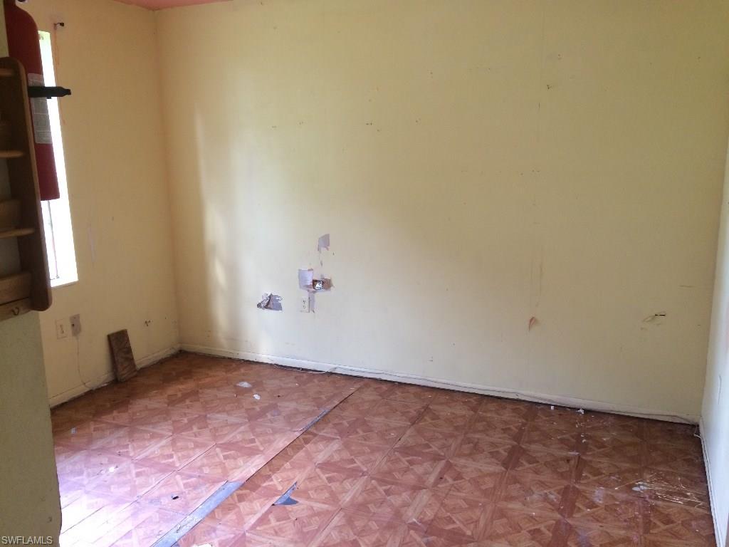 CALOOSAHATCHEE HEIGHTS - Residential