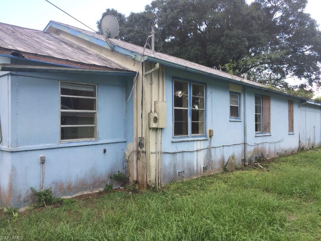 CALOOSAHATCHEE HEIGHTS - Residential