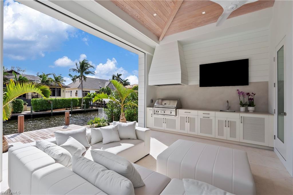 AQUALANE SHORES - Residential