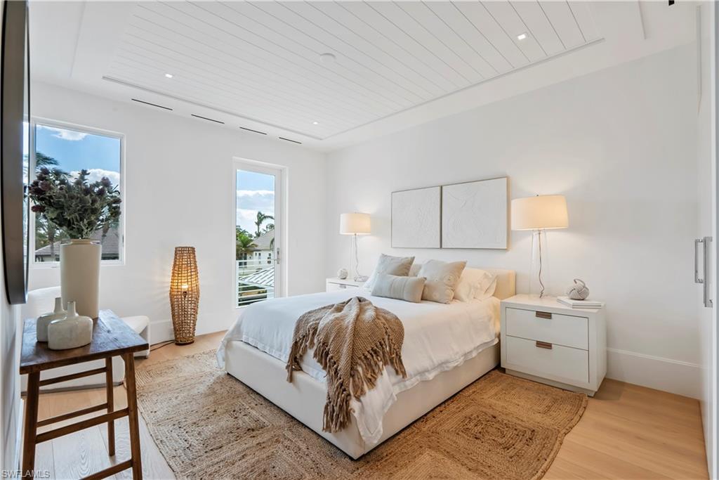 AQUALANE SHORES - Residential