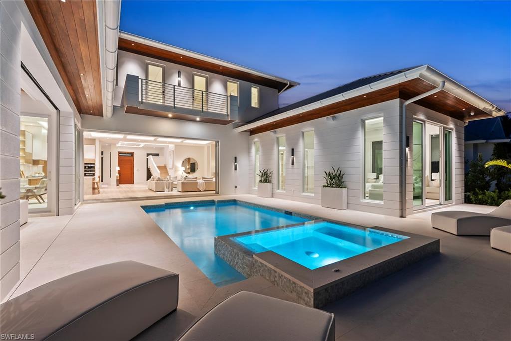 AQUALANE SHORES - Residential