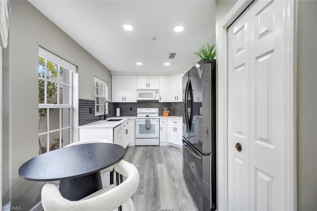 CAVENDISH COURT - Residential