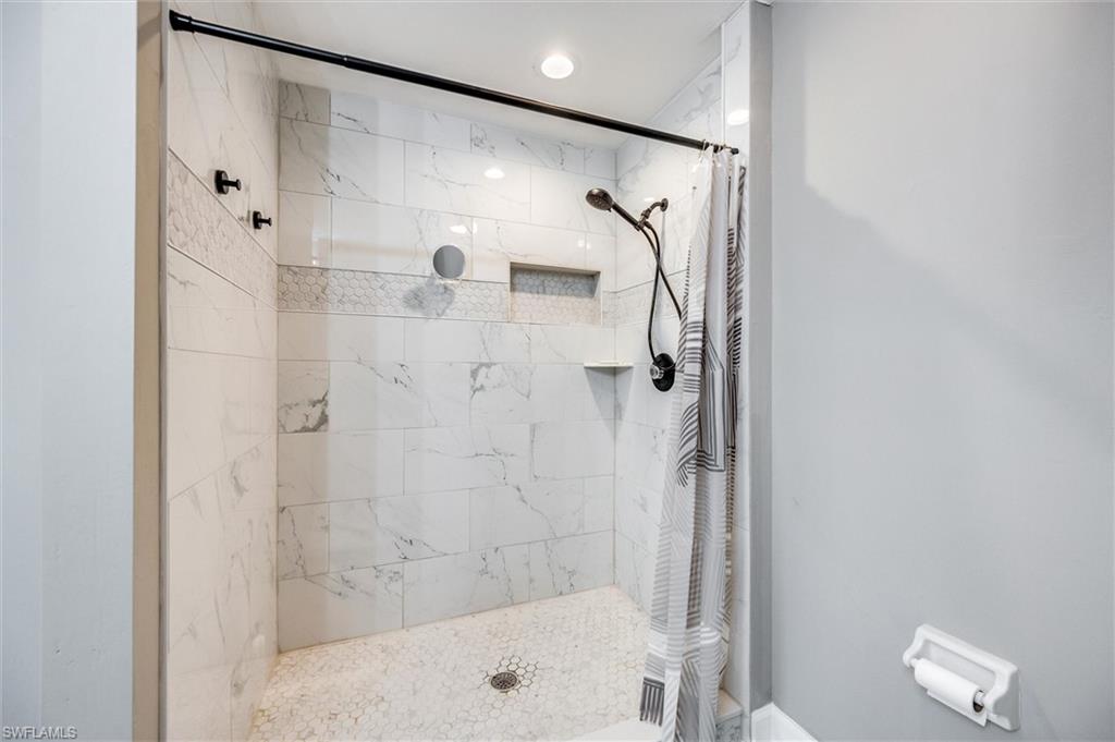 CAVENDISH COURT - Residential