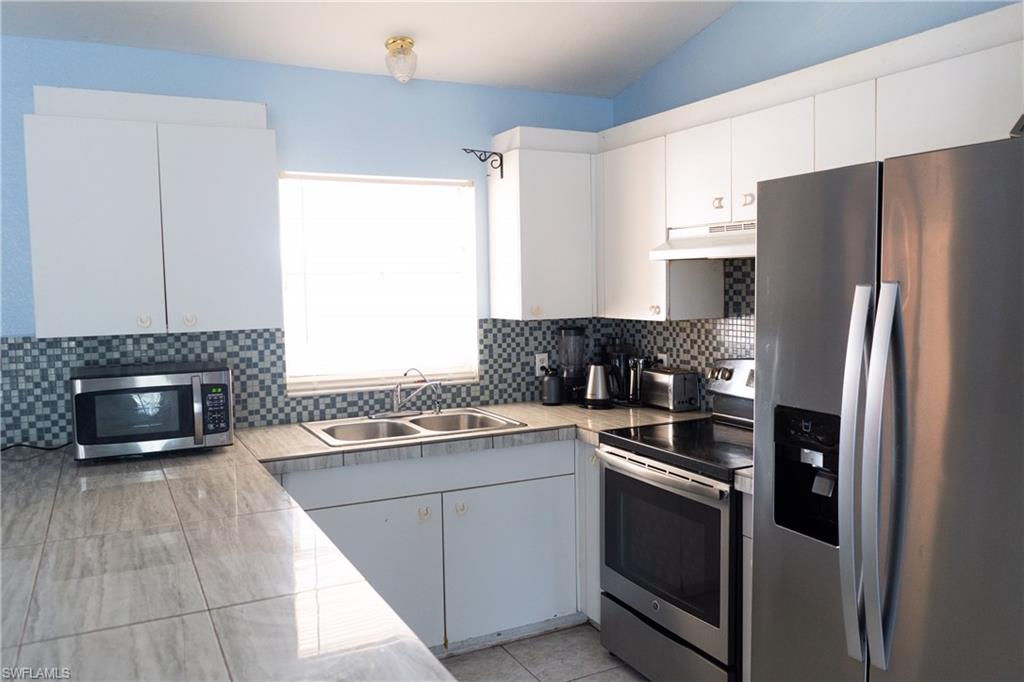 GOLDEN GATE ESTATES - Residential