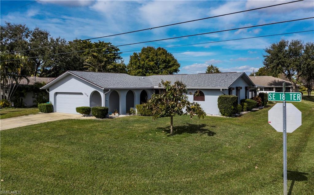 CAPE CORAL - Residential