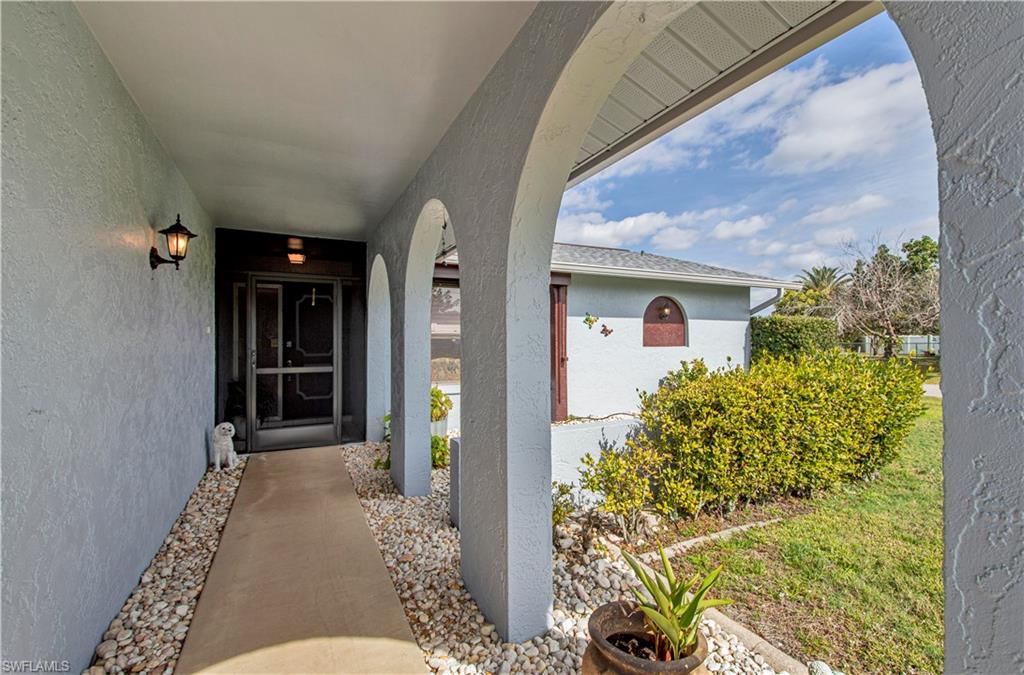 CAPE CORAL - Residential