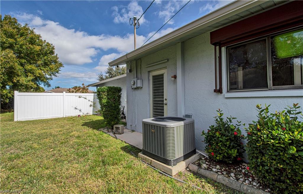 CAPE CORAL - Residential