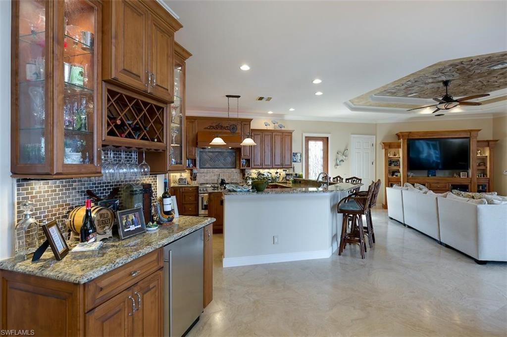 EDGEWATER - Residential