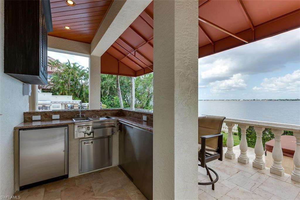 EDGEWATER - Residential