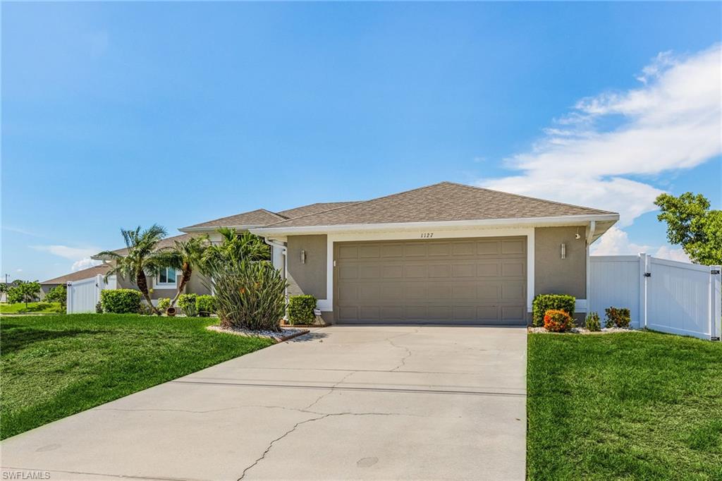 CAPE CORAL - Residential