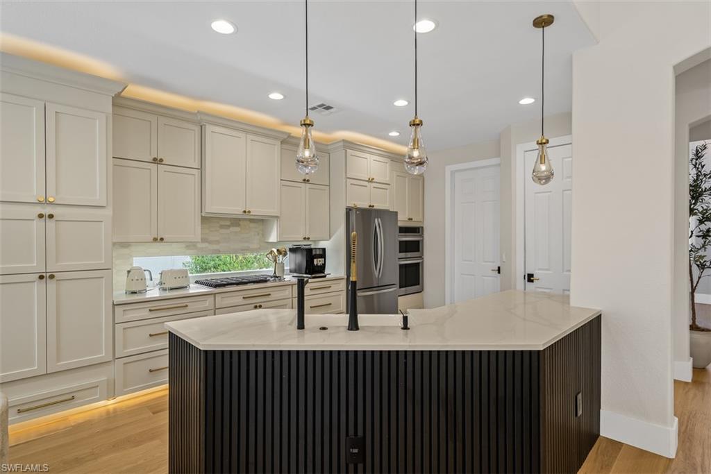 12710 Aviano DR