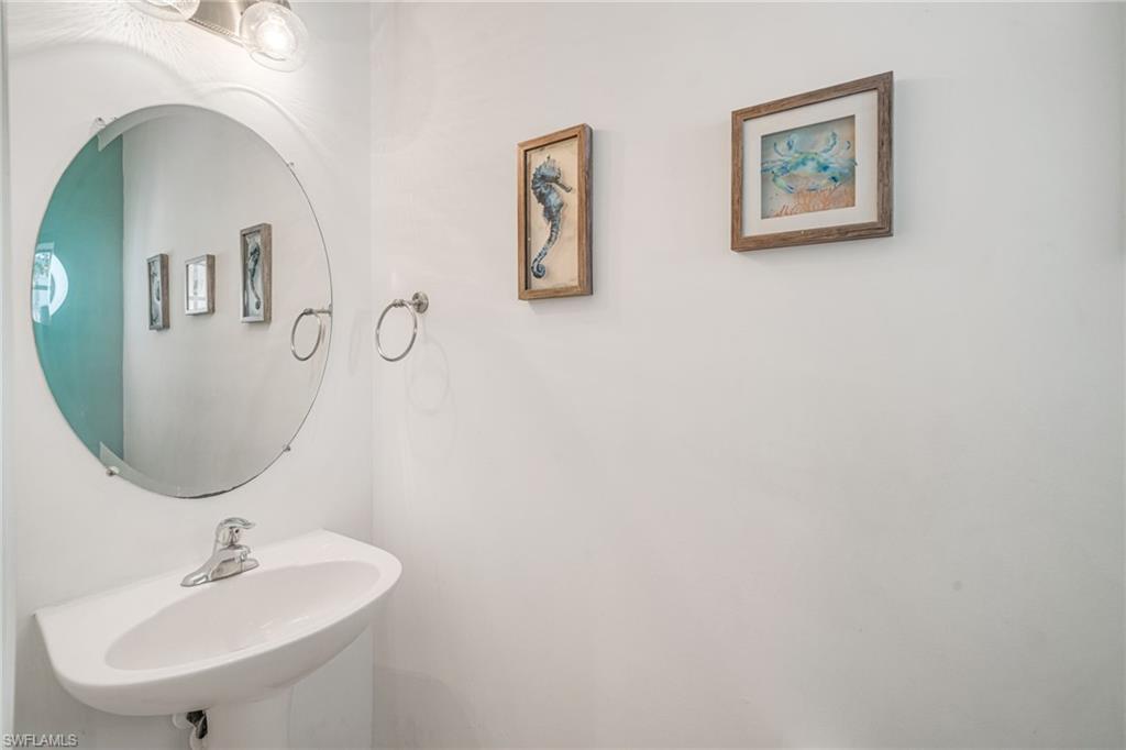 COLONNADE AT FORUM - Residential