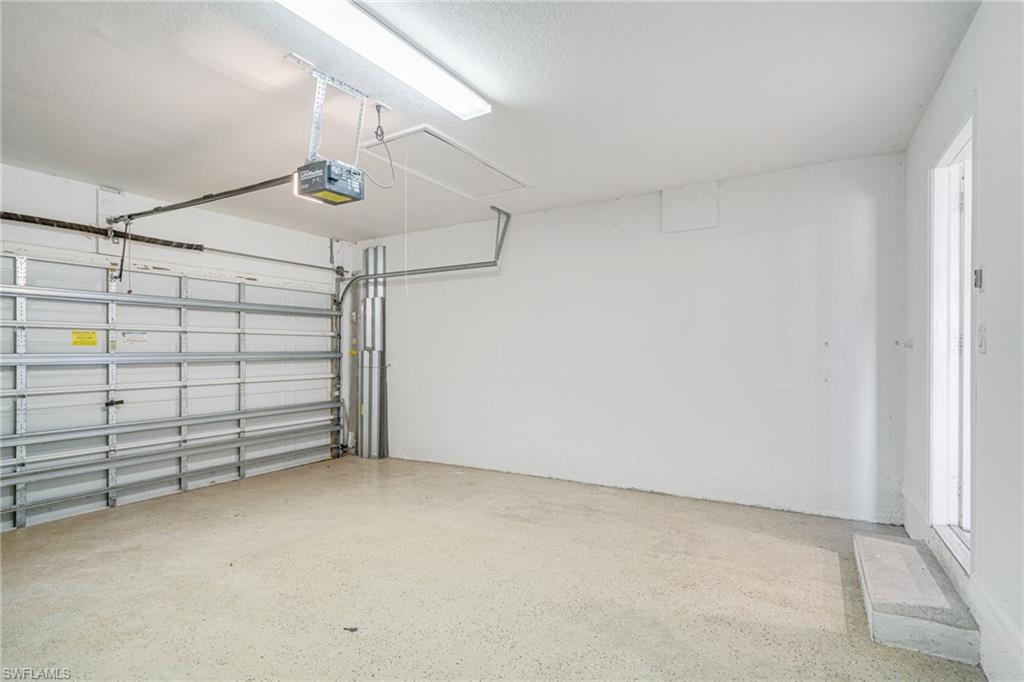 COLONNADE AT FORUM - Residential