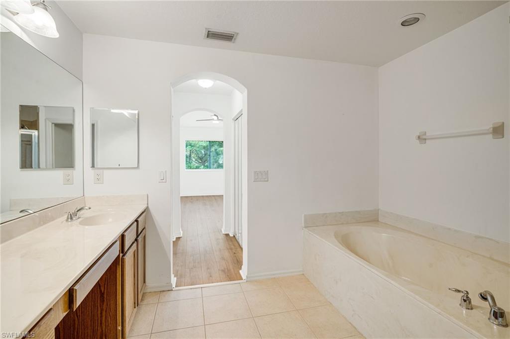 COLONNADE AT FORUM - Residential