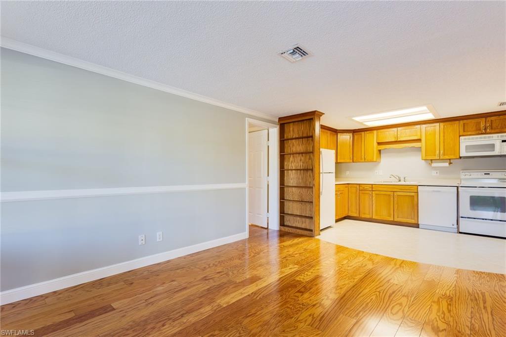 TREETOPS OF NAPLES - Residential