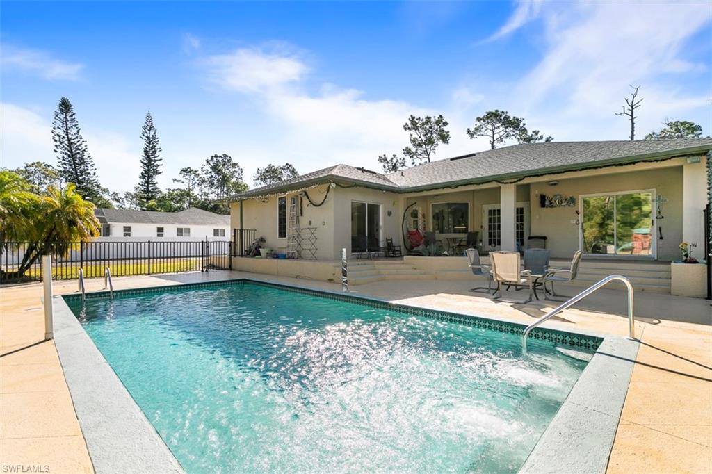 GOLDEN GATE ESTATES - Residential