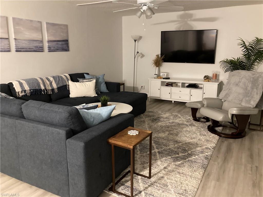 GLADES COUNTRY CLUB - Residential Lease