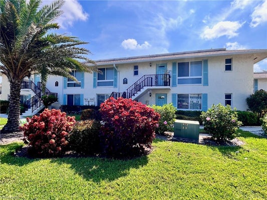 209 PALM DR APT 1, NAPLES, FL 34112 - Image ffdad1c19de59cb6990b1c56c05f8288/698506795