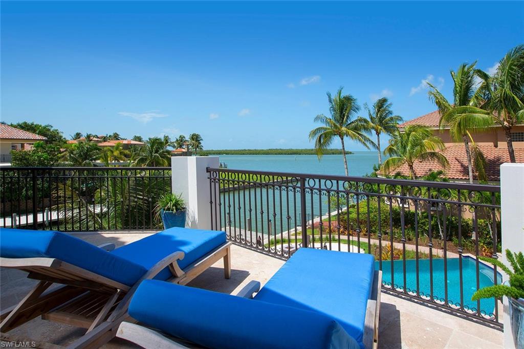 MARCO BEACH - Residential