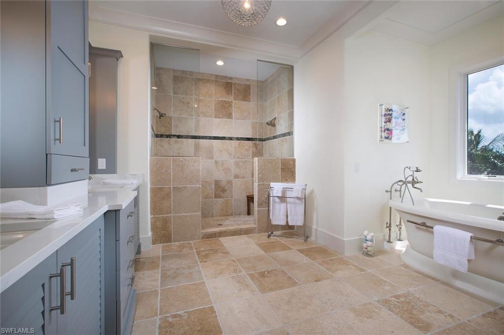 MARCO BEACH - Residential