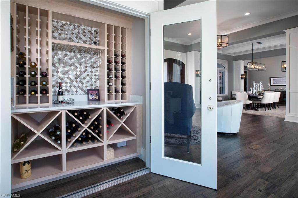 MARCO BEACH - Residential