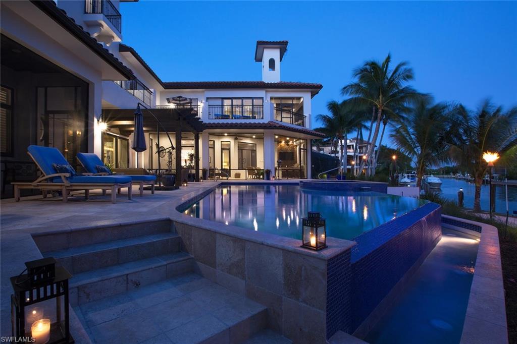 MARCO BEACH - Residential