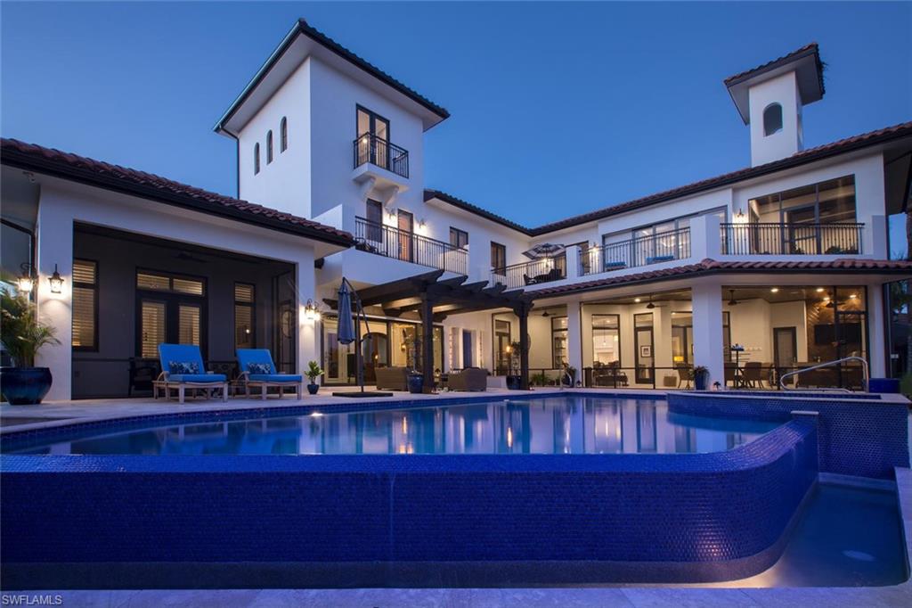 MARCO BEACH - Residential