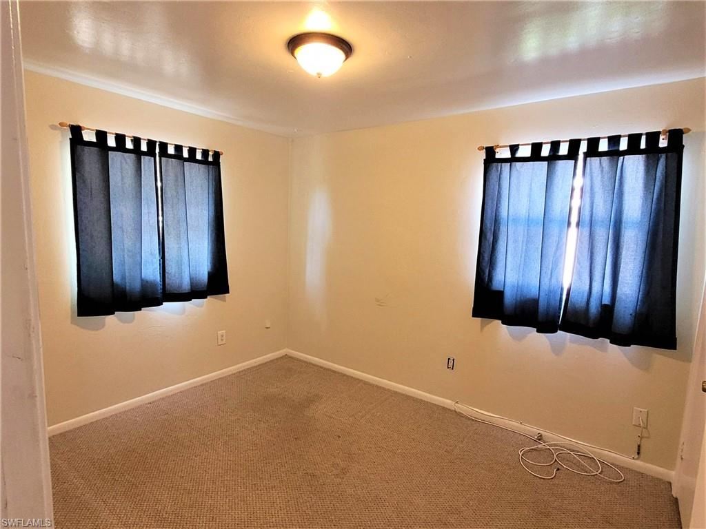 COUNTRY ESTATES - Residential