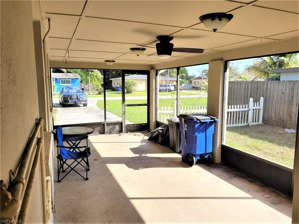 COUNTRY ESTATES - Residential