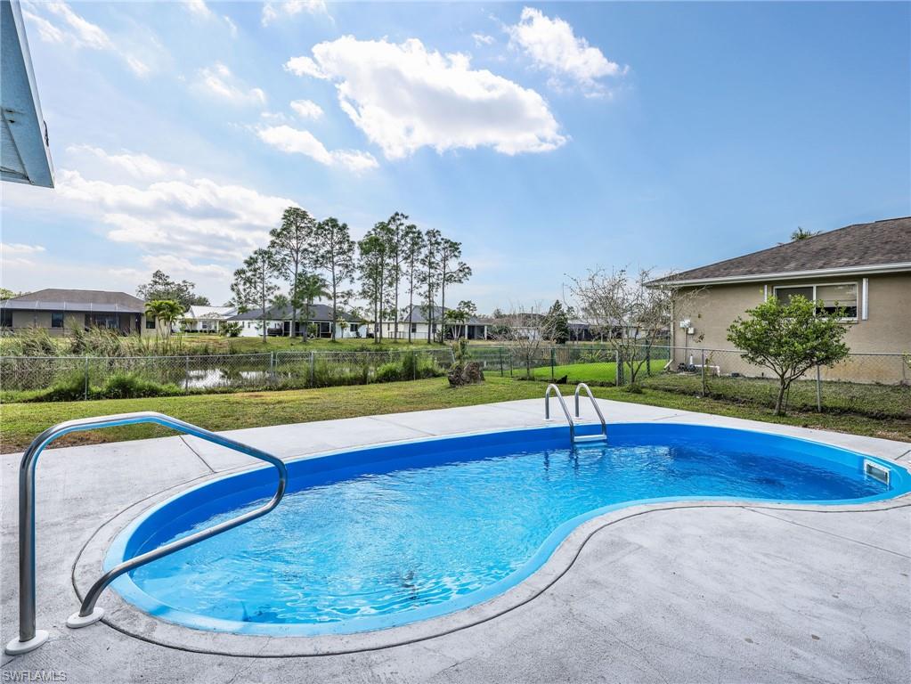 BONITA GOLF CLUB VILLAS - Residential