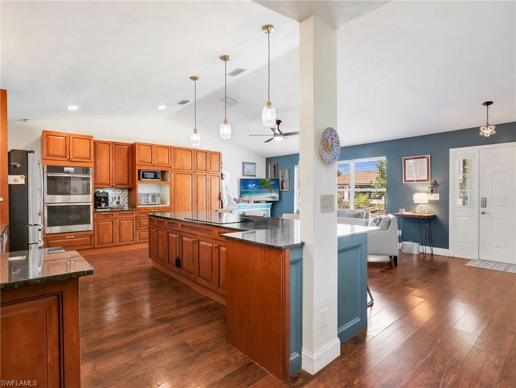 BONITA GOLF CLUB VILLAS - Residential