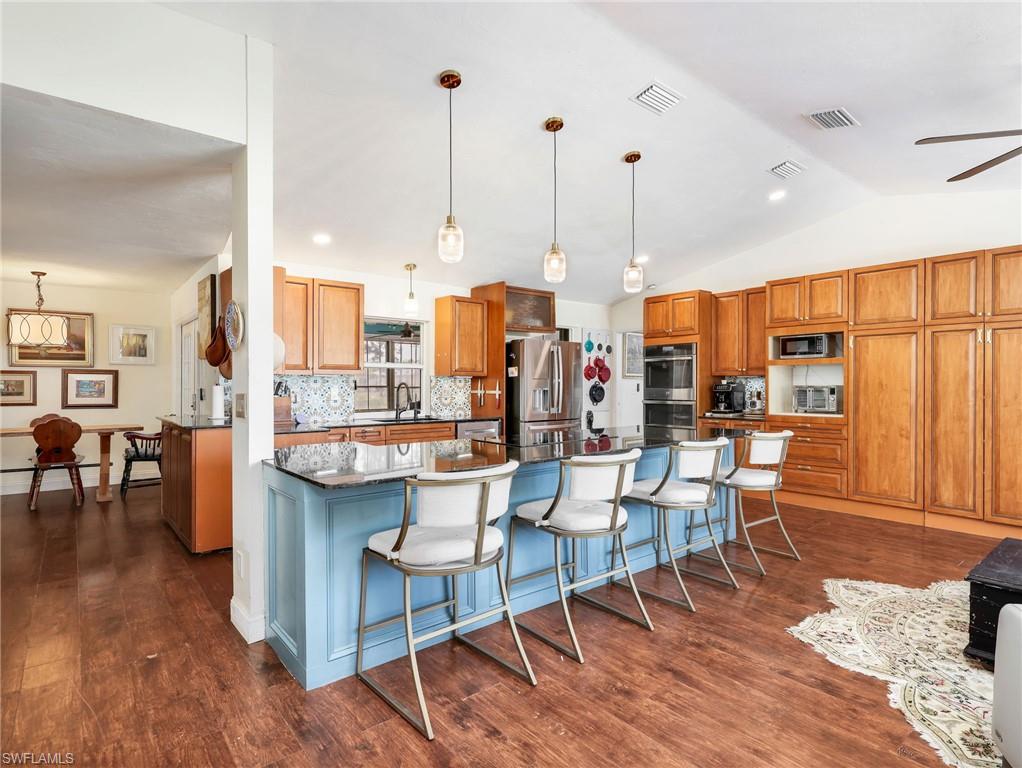 BONITA GOLF CLUB VILLAS - Residential