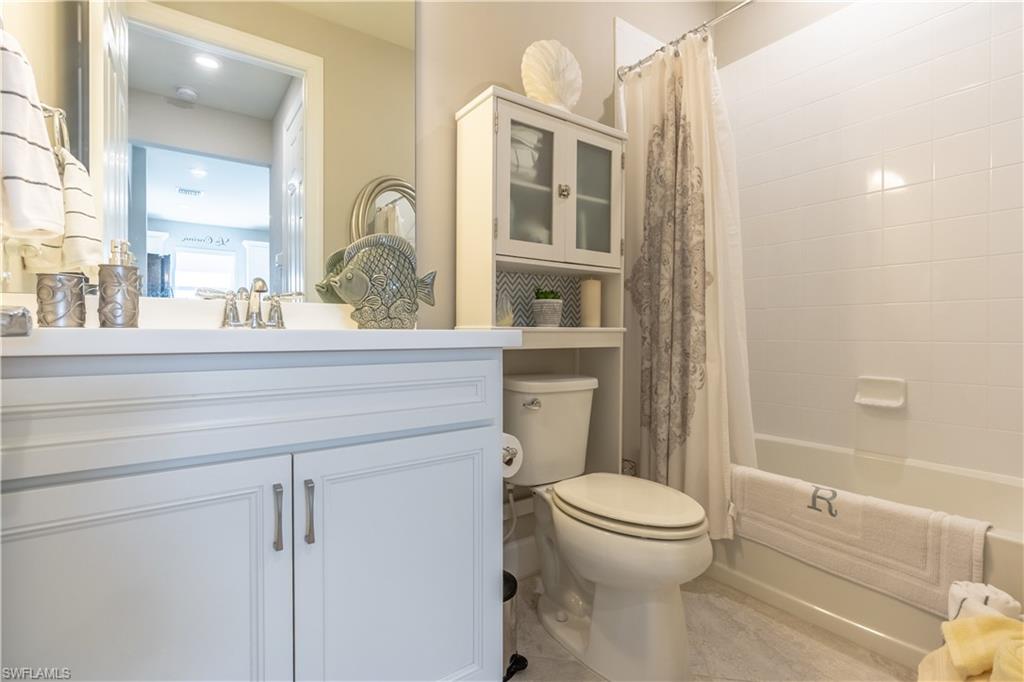 WINDING CYPRESS - Residential