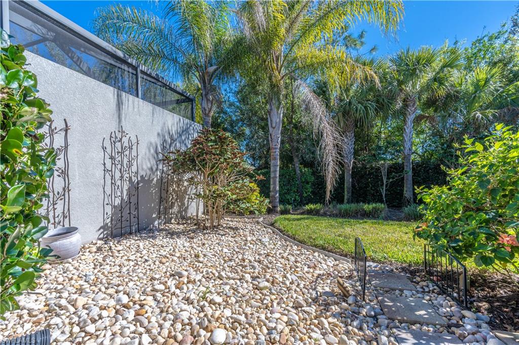 WINDING CYPRESS - Residential