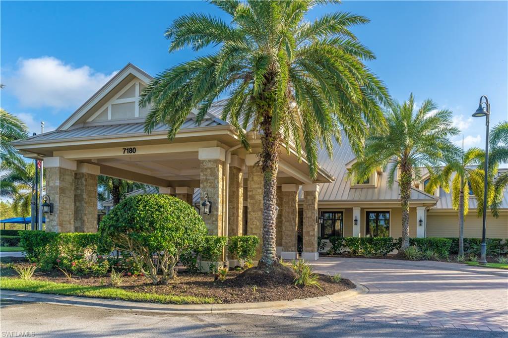 WINDING CYPRESS - Residential