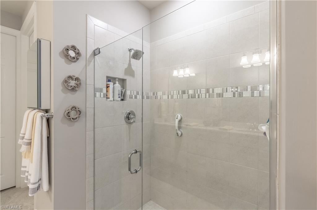 WINDING CYPRESS - Residential