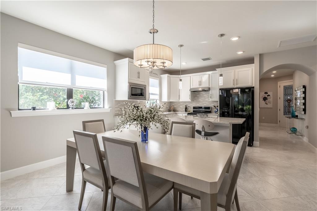 WINDING CYPRESS - Residential