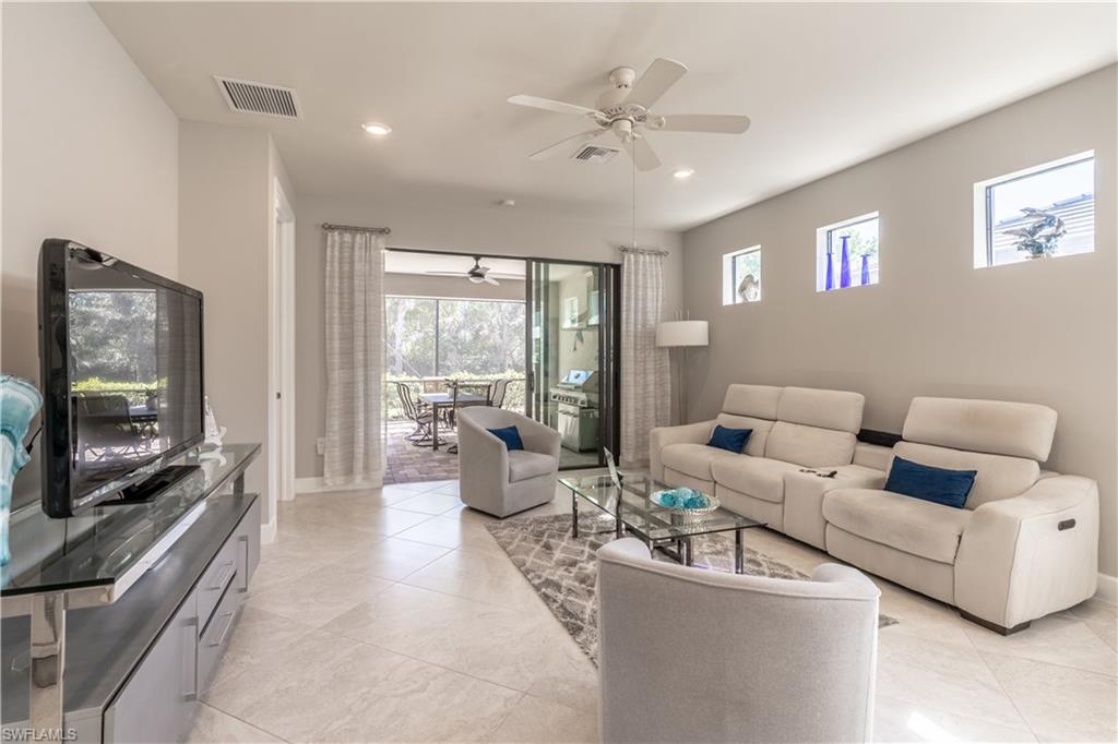 WINDING CYPRESS - Residential