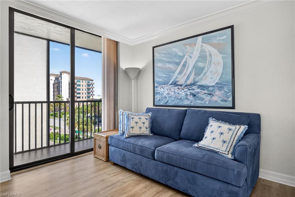 BAYSHORES - Residential