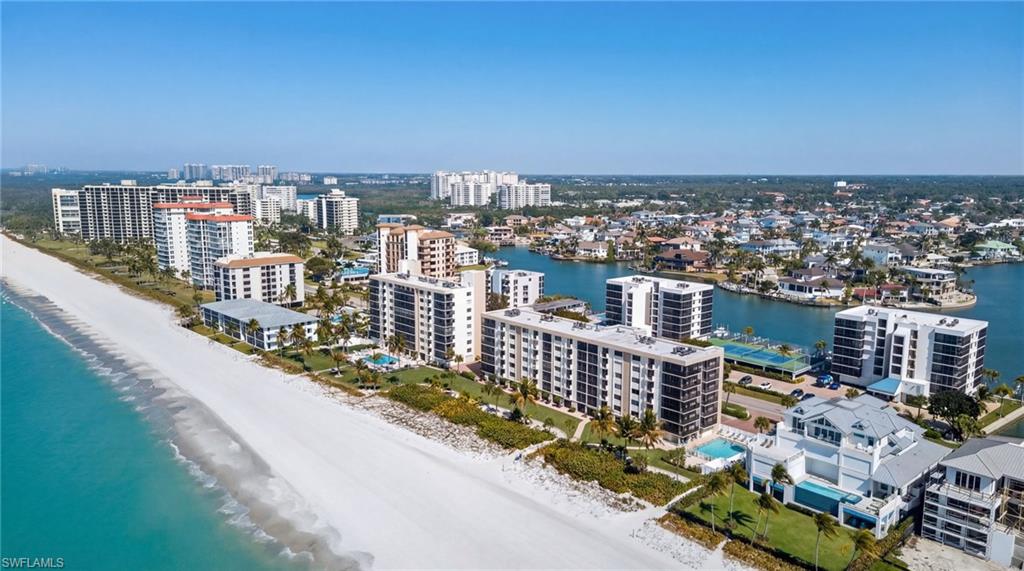 BAYSHORES - Residential