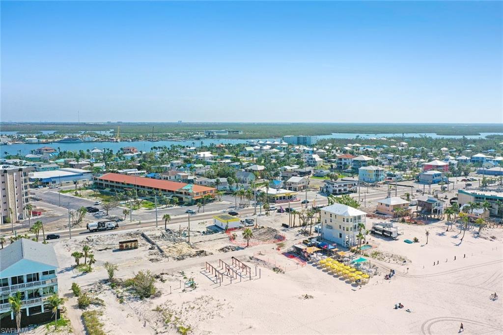 CRESCENT BEACH - Commercial Sale