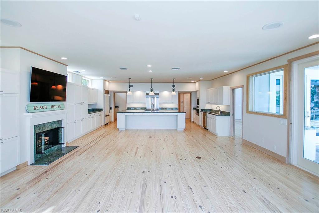 SANIBEL HARBOURS - Residential