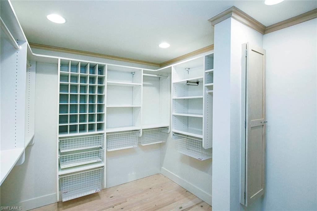 SANIBEL HARBOURS - Residential