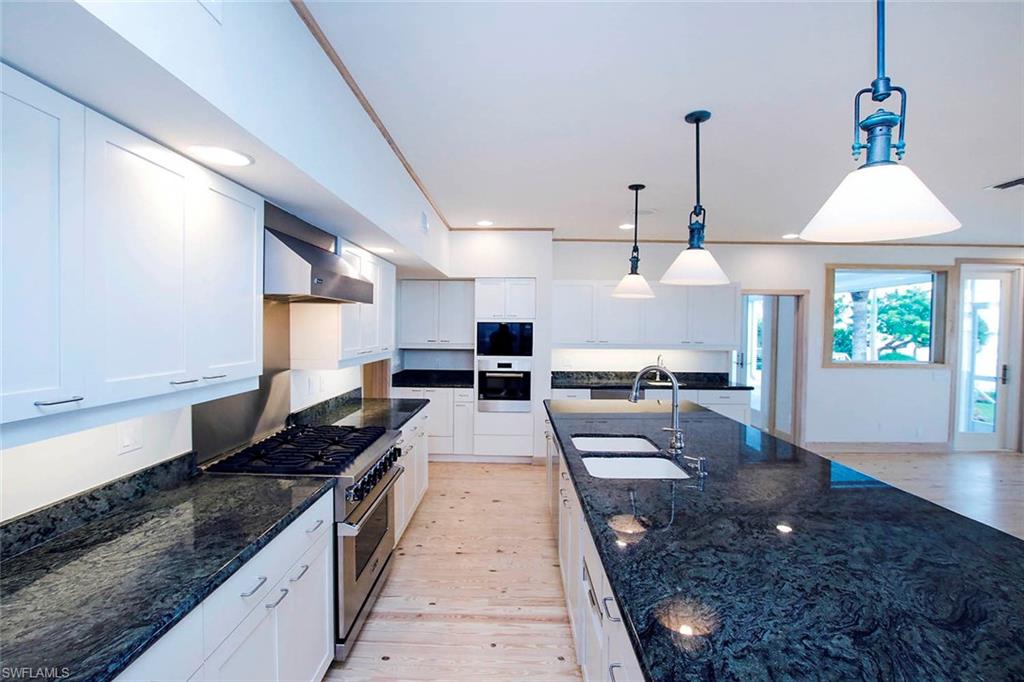 SANIBEL HARBOURS - Residential