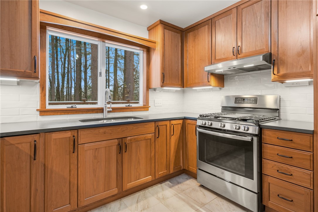 711 Triphammer Road, Ithaca, New York image 15