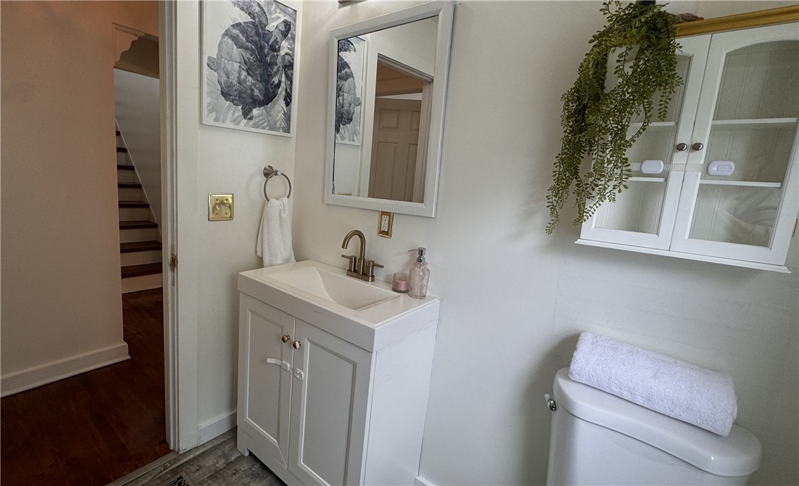 207 Male Avenue, Camillus, New York image 11