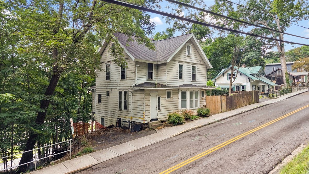 121 Elm Street