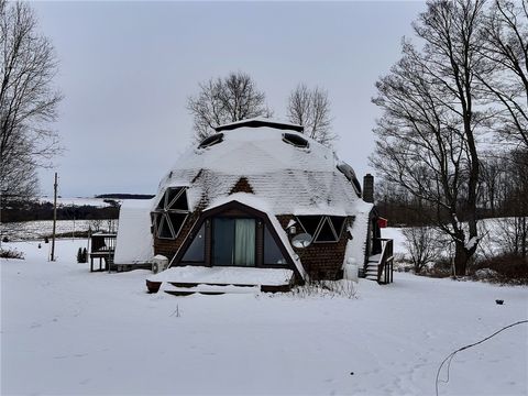 189 Sweetland Road Cortland NY 13045