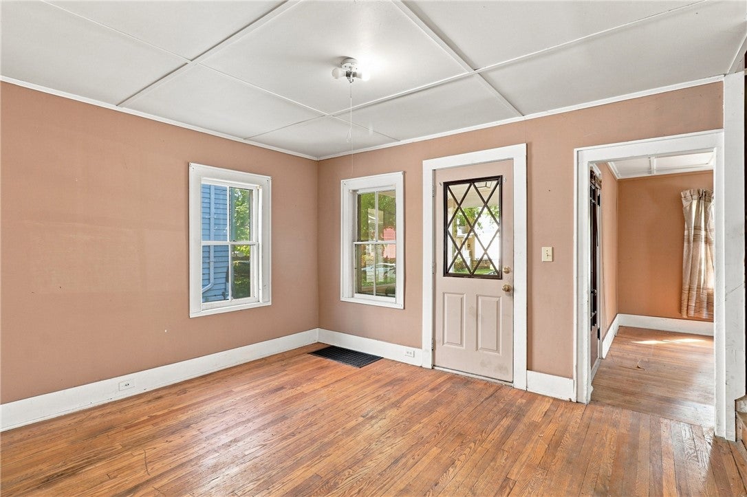 206 Center Street