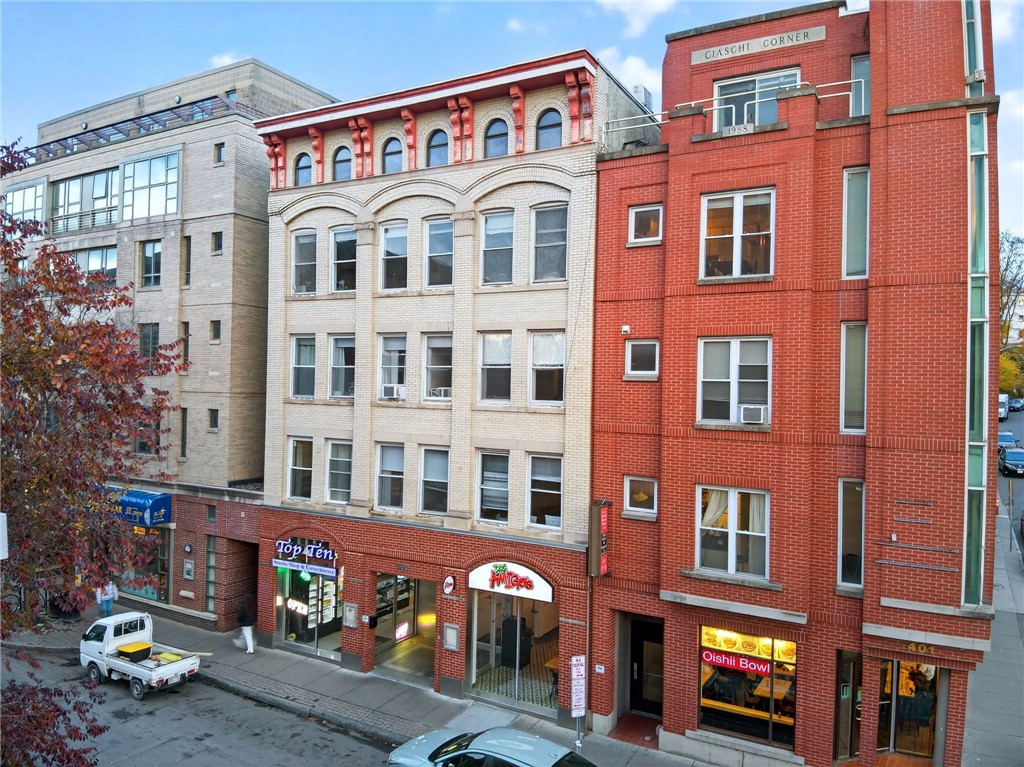 401-403 College Avenue